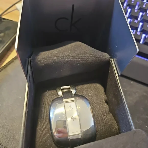 Calvin Klein Treasure Stainless Steel Bracelet Silver Dial Quartz Womens Watch - Picture 9 of 9